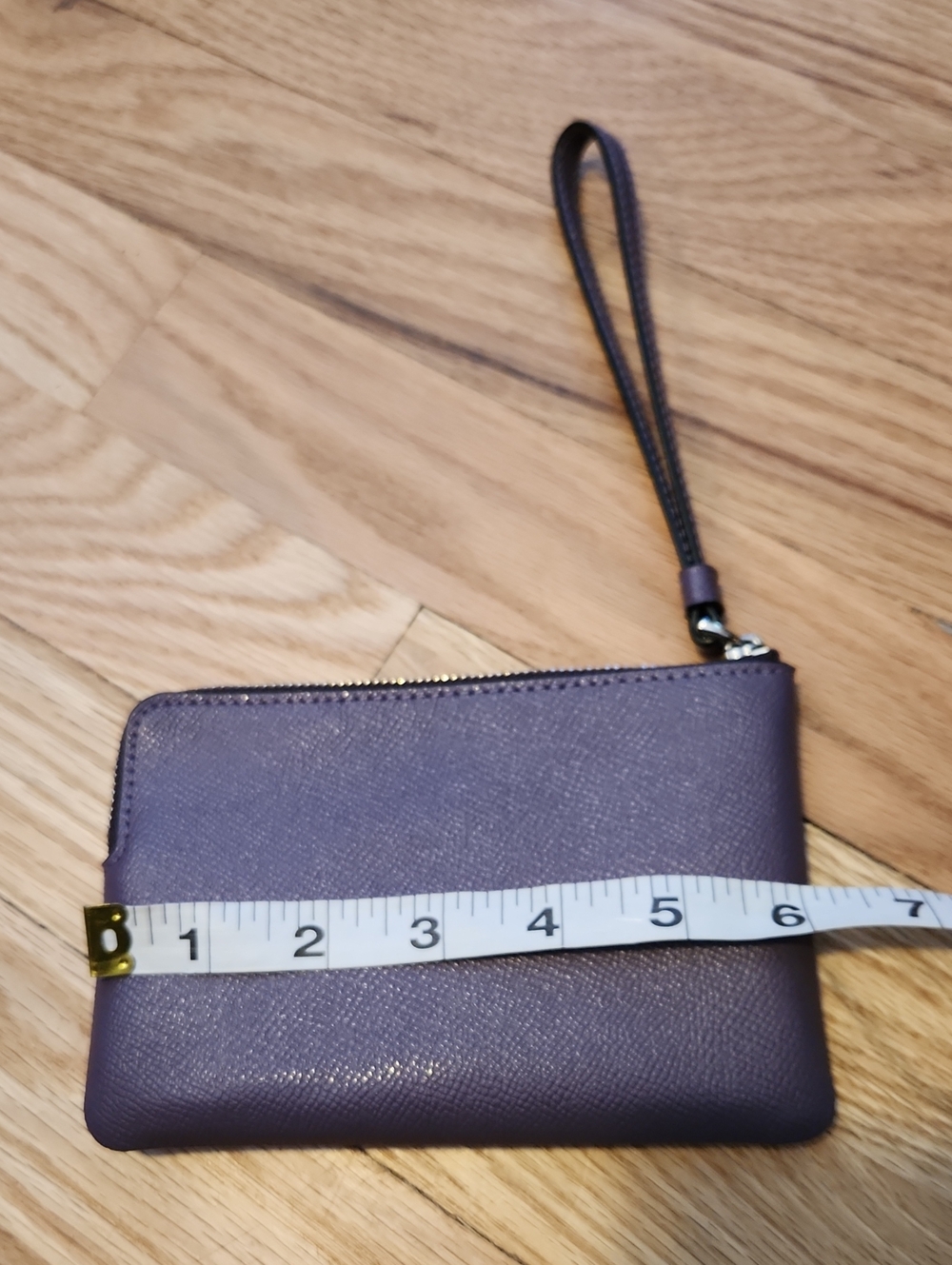 Coach Leather Wristlet Plum Purple NWOT - Picture 4 of 10